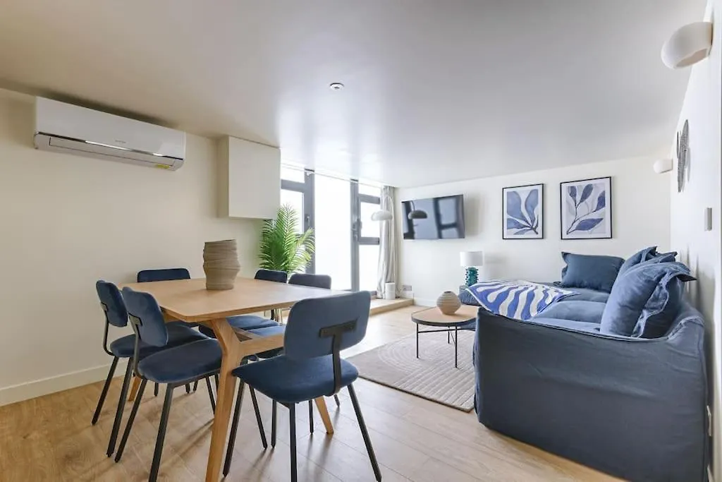 Mykeypers - Design & Luxury Duplex 2Br/6P - Bastille/Marais 4 Paris 0*,  France
